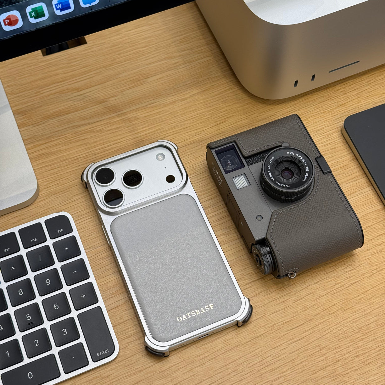 Oatsbasf Armour MagSafe Aluminum Bumper Genuine Leather Air Cushion Shockproof Case Cover