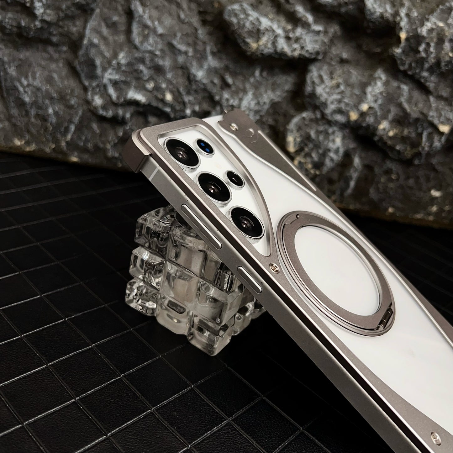 Armor King Stoat Bezel-less MagSafe Transparent PC Back Shockproof Metal Case Cover