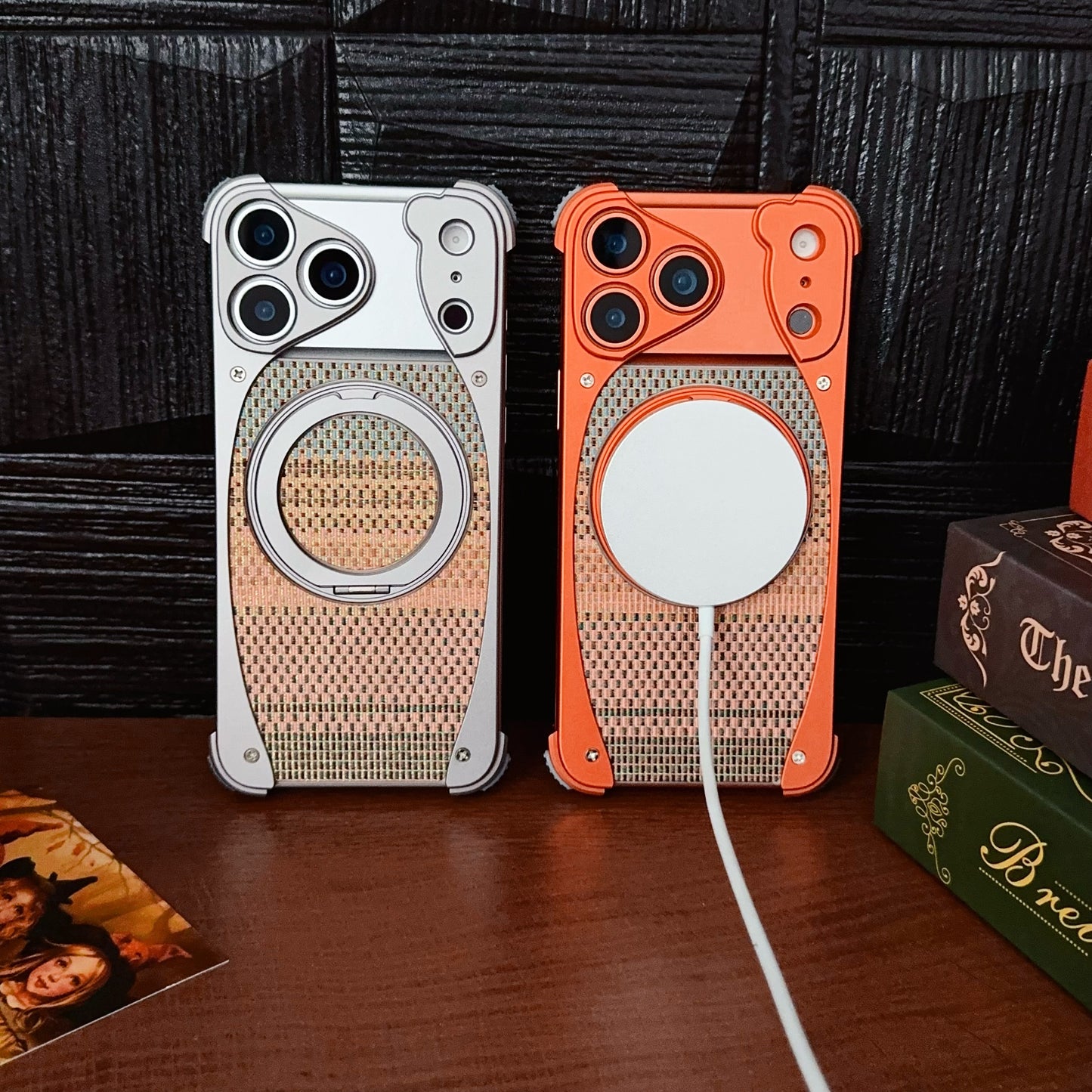 Armor King Stoat Bezel-less MagSafe Pivot Ring Stand Golden Silk Silver Brocade Metal Case Cover