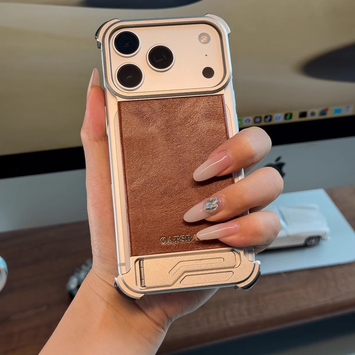 Oatsbasf Yiliupi MagSafe Hidden Stand Genuine Leather Frameless Metal Case Cover