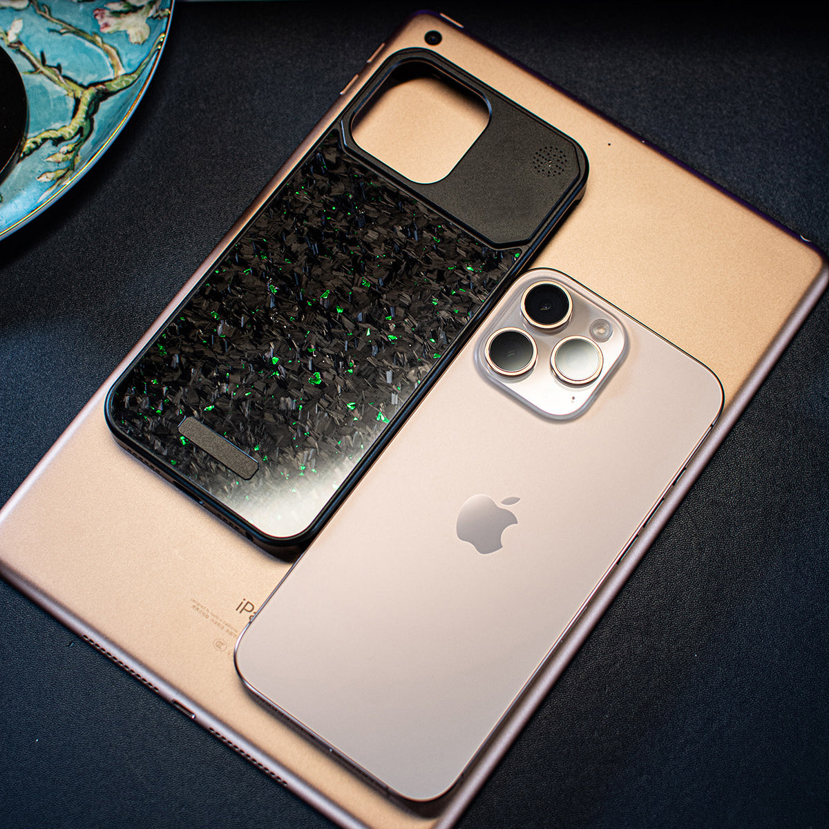 Armor King MagSafe Aluminum+Forged Carbon Fiber Heat Dissipation Aromatherapy Protective Cover Case