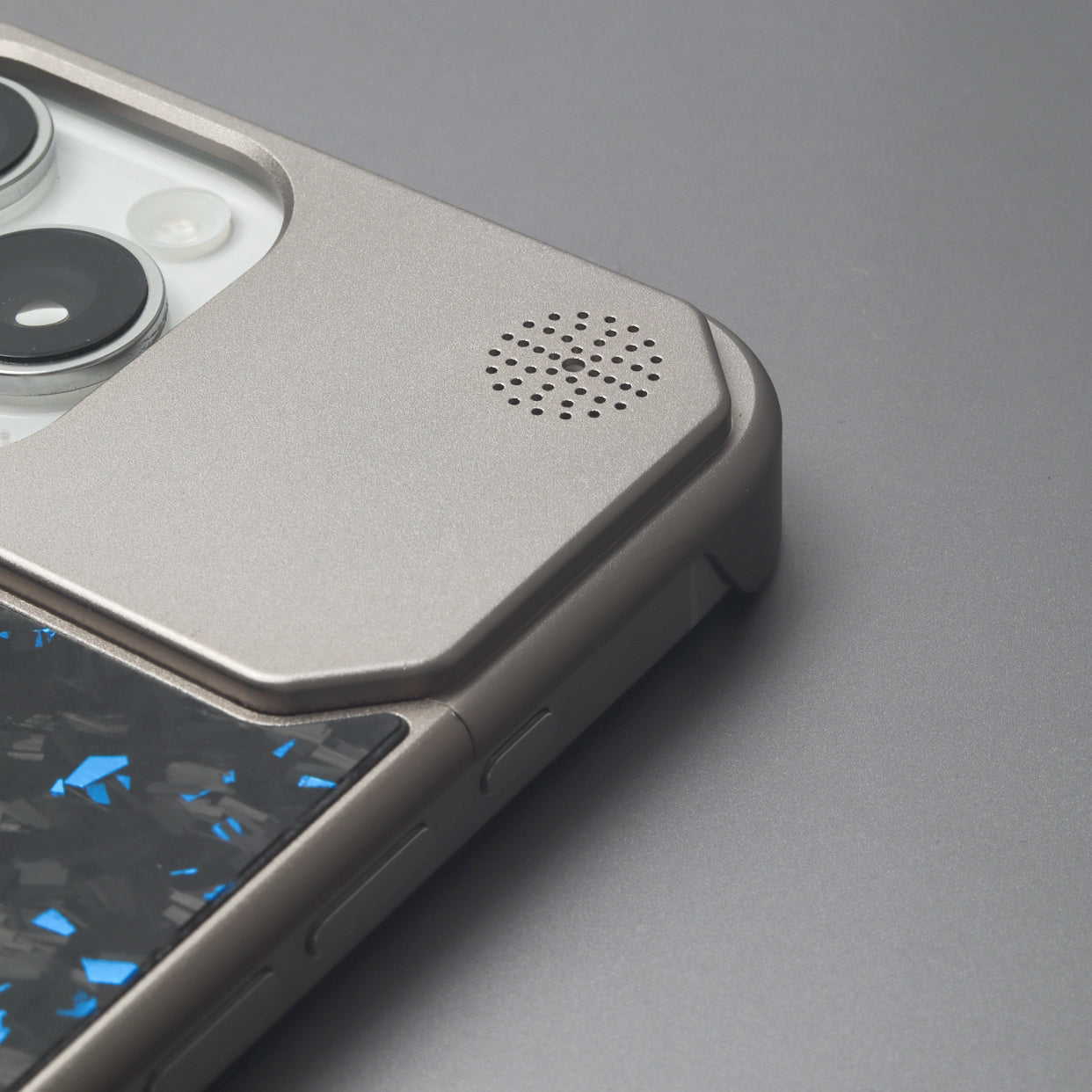 Armor King MagSafe Aluminum+Forged Carbon Fiber Heat Dissipation Aromatherapy Protective Cover Case