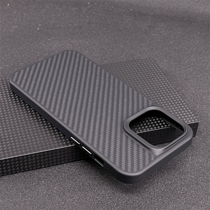 Oatsbasf MagSafe Military-Grade Drop Protection Hybrid Carbon Fiber Cover Case